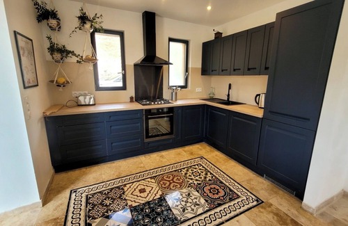 Simiane-la-Rotonde House | Charming house