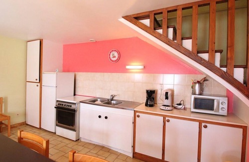 Lorcieres Cottage | Charming house 2 bedrooms, garden, pets allowed