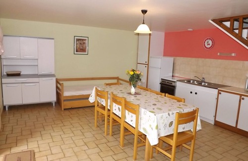 Lorcieres Cottage | Charming house 2 bedrooms, garden, pets allowed