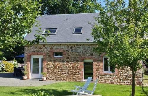 La Colombe Cottage | Charming house amid apple trees - 4 pers, La Colombe