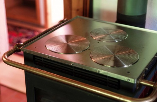 Lavertezzo Apartment | Charming house by the river in the Verzasca Valley (CASA AL FIUME)