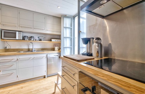 La Flotte Ski Chalet | Charming house for 2 - 500m from the beach