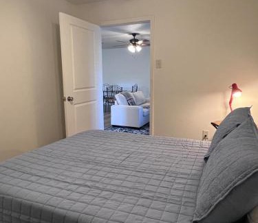 Scott Apartment | Charming House For Family Stays