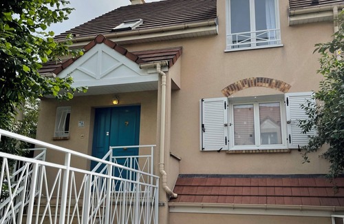 Verrieres-le-Buisson House | Charming house near the coulée verte and the verrière forest 20mn from Paris