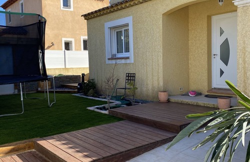 Pierrefeu-du-Var House | Charming house bathed in sunshine between sea, countryside in the middle of vineyards