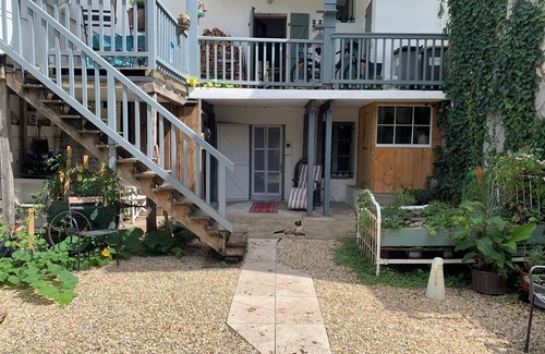 Salies-de-Bearn House | Charming, house in Salies de Bearn. The home of Cleopatra and Smokey Joe