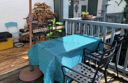 Salies-de-Bearn House | Charming, house in Salies de Bearn. The home of Cleopatra and Smokey Joe