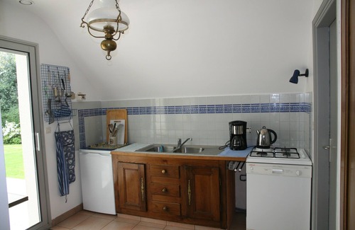 Fouesnant House | Charming house in a quiet neighbourhood 300m from beach et GR34 long hiking trai