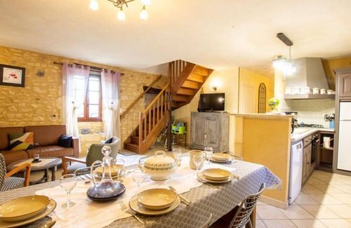 Limeuil Cottage | Charming house in Dordogne with Wifi and terrace