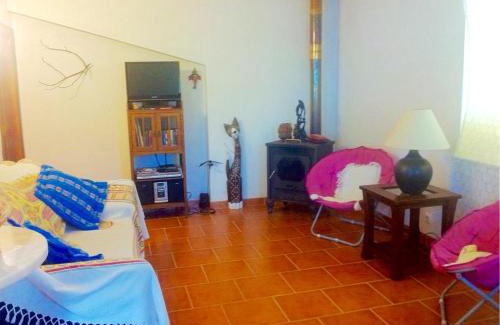 Serra da Pescaria House | Charming house in Nazaré with terrace and parking