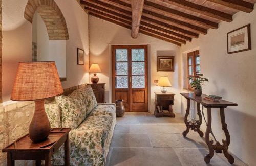 Umbertide House | Charming House in Tuscany with Pool