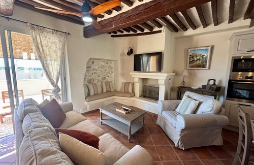 Venasque House | Charming house in the heart of the village