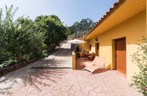 Barranco del Pinar Cottage | charming house in the middle of nature with pool .Ideal couples.
