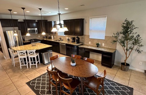 Indian Springs House | Charming house in The Woodlands - Creekside