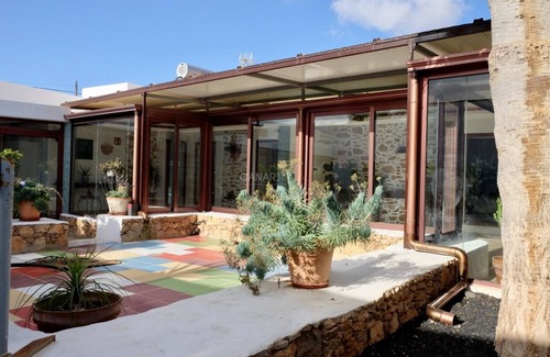 Triquivijate Apartment | Charming House in Triquivijate with Private Pool, Mini Golf and BBQ
