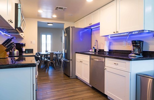 Raskin Estates House | Charming House near Kierland, Pool Heater, Hot Tub