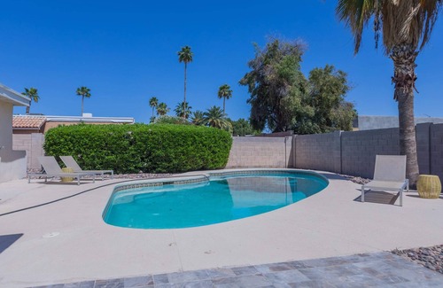 Raskin Estates House | Charming House near Kierland, Pool Heater, Hot Tub