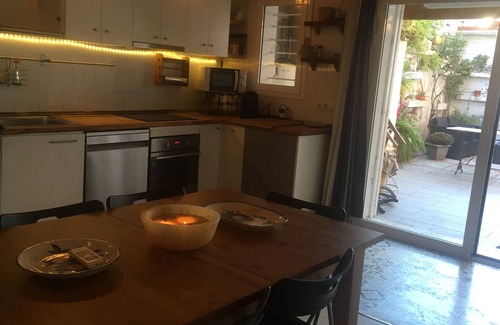 Badalona House | Charming house next to the sea and Barcelona for 6