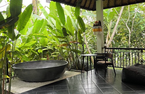 Ubud Villa | Charming House of joy 1-bedroom villa with garden view