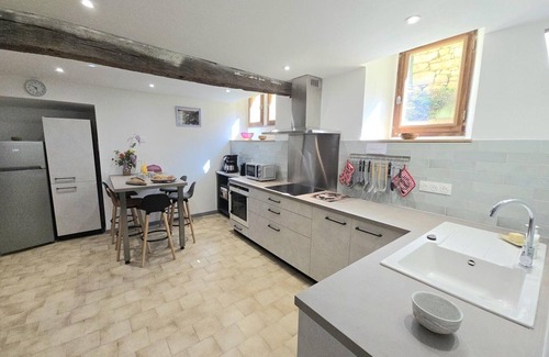 Grolejac Cottage | Charming house, shaded terrace near Sarlat