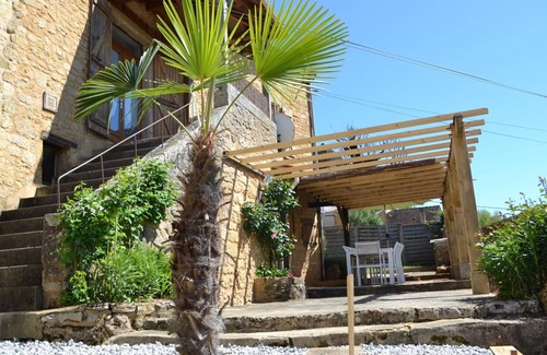Grolejac Cottage | Charming house, shaded terrace near Sarlat
