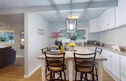 Grass Valley House | Charming House w/ Wi-Fi + Self Check-in