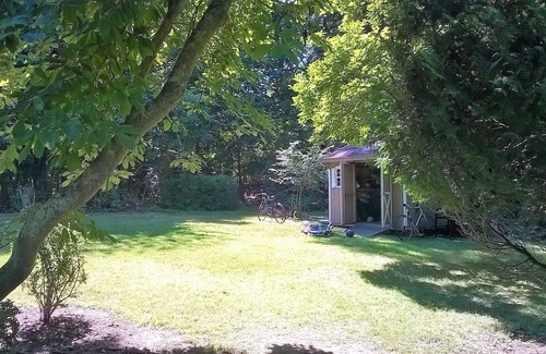Southold House | Charming house walking distance from beautiful Kenney’s Beach