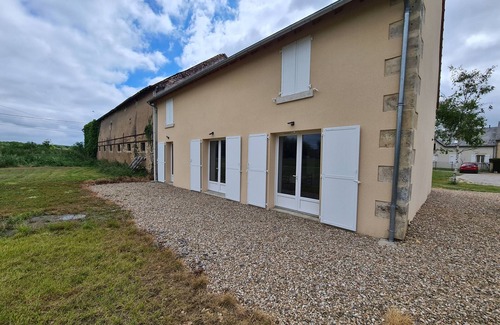 Montierchaume Cottage | Charming House with Garden, Near Châteauroux & Sports Center
