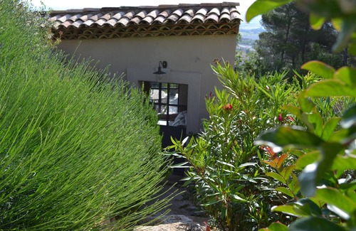 Sainte-Tulle House | Charming house with swimming pool in exceptional setting