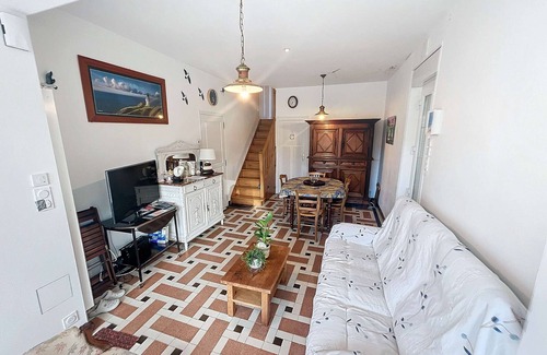 Jullouville-les-Pins House | Charming House with Garden, 100m from Beach and Shops in Jullouville