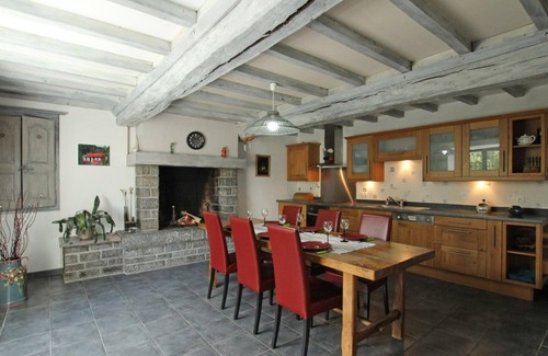 Lingreville Cottage | Charming house with fireplace and garden near beach