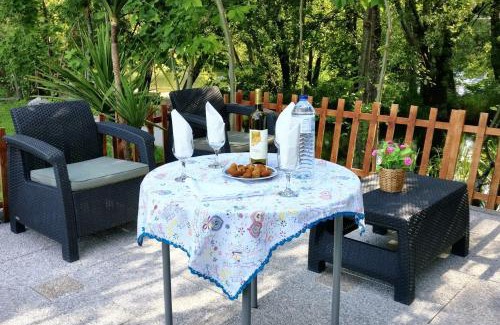 Vila Verde House | Charming house with lake and mountain views in Rendufe