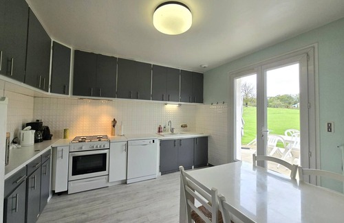 Agonac Cottage | Charming House with Large Garden, Fireplace & Baby Equipment near Périgueux