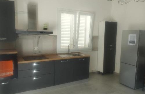 Arenella Apartment | Charming House with Pool in Arenella, Air Conditioning