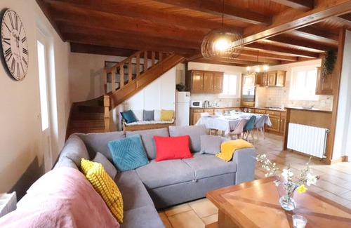 Allanche Cottage | Charming House with Private Heated Pool, Terrace & Garden in Quiet Allanche Village