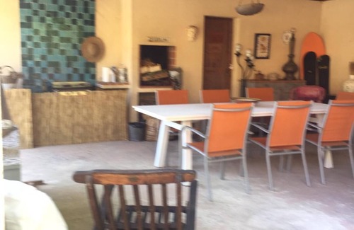 Canejan House | Charming house with swimming pool in a quiet green setting