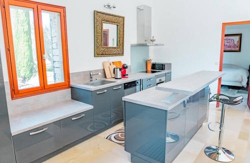 Gordes House | Charming house with swimming pool in Gordes, located in the heart of the Luberon