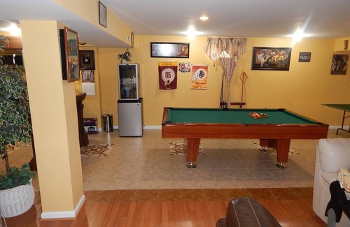Severn House | Charming house with WiFi, fitness room, AC in brilliant Severn