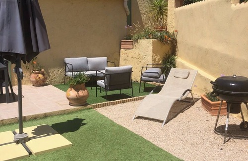 La Ciotat Apartment | Charming independent house in La Ciotat Mer property