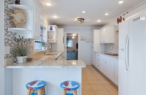 The Dunes House | Charming Island Cottage in Dunes Golf Tennis Club