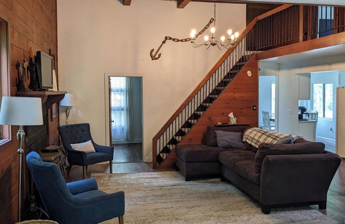 Sodus Point Cottage | Charming Island cottage with dock, accessible by car and boat