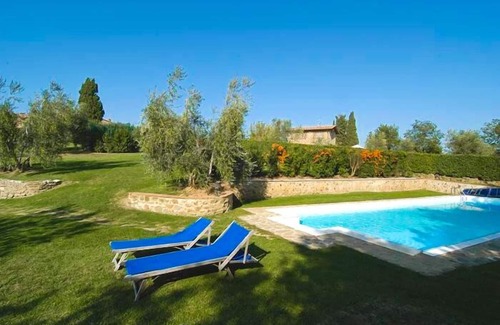 Castelnuovo Berardenga Villa | Charming Tuscany Villa with magical Garden, shared pool, Chianti Area
