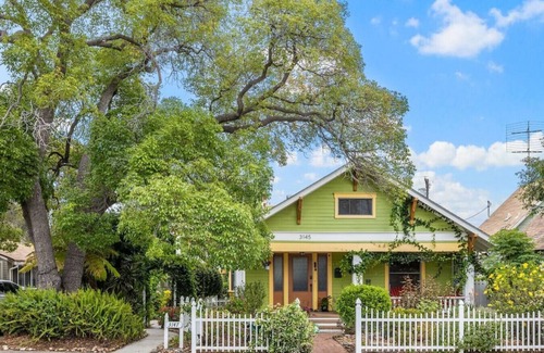 South Park Apartment | Charming Junipera Studio in Prime Location (A)