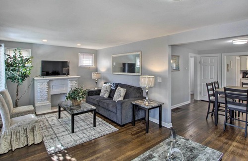 Kansas City House | Charming Kansas City Home 3 Mi to Zoo!