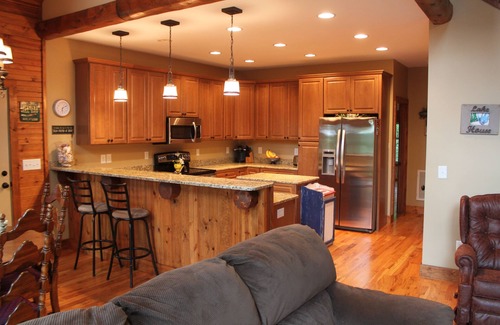 Serenity Bay House | Charming Keowee Lakeview Home - Near Clemson