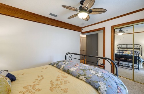 Kingsland House | Charming Kingsland Getaway w/Screened Porch!