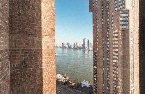Peter Cooper Village Apartment | Charming Kips Bay 2BR w/W/D, Doorman & Roof, nr Bellevue, by Blueground