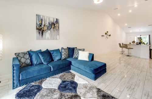 Poinciana House | Charming Kissimmee Duplex: 18 Mi to Disney!