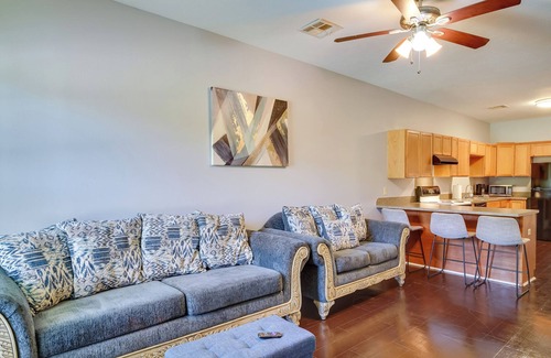 Lake Charles House | Charming Lake Charles Retreat w/ Charcoal Grill!