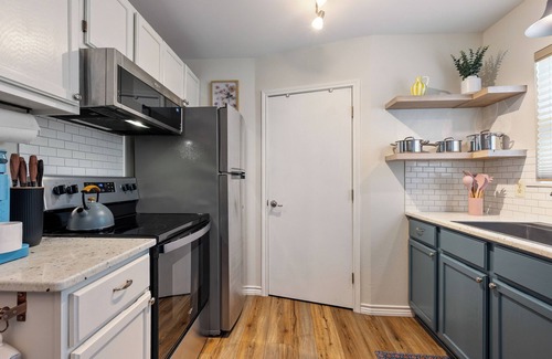 Quitman House | Charming Lake Fork waterfront 3-bedroom house with boat dock